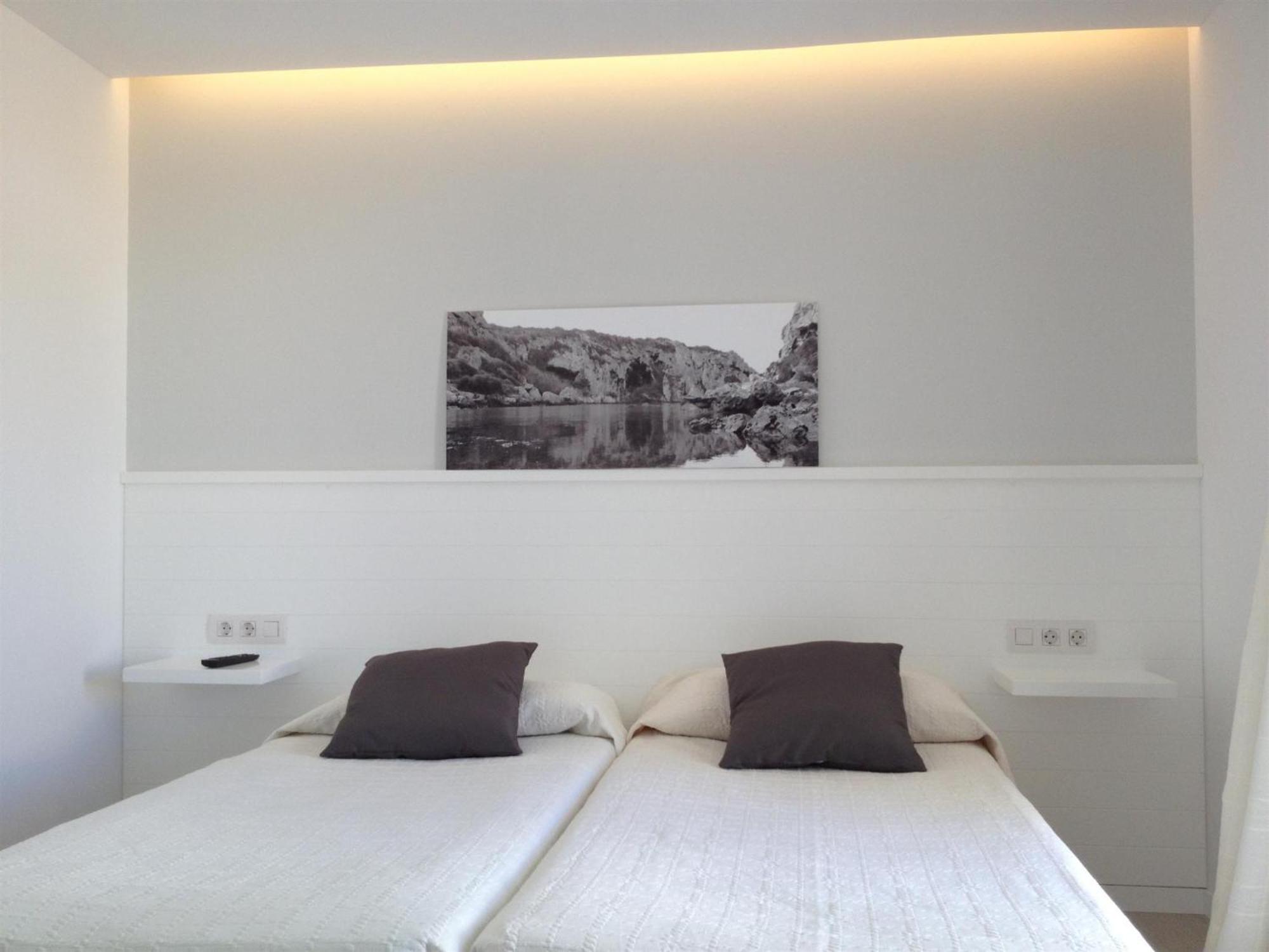 Hostal La Palma Fornells  Pokoj fotografie